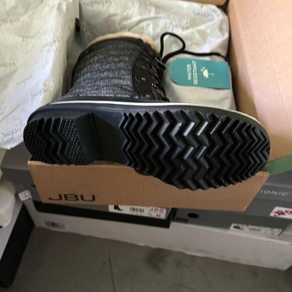 Women's Chilly Water Resistant Winter Duck Boot - Picture 4 of 4